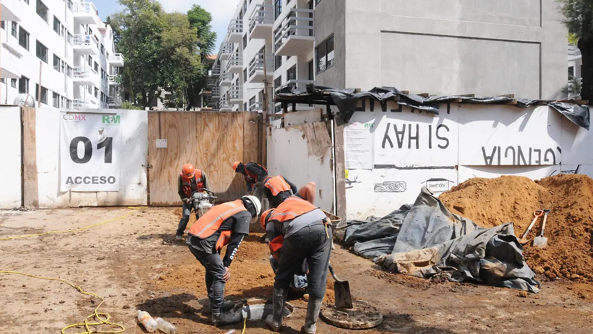 MISA EN LOS MULTIFAMILIARES Y CARAVANAA AV. DEL TALLER (5)